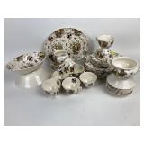 Johnson Bros Autumn Delights Dishware (damaged