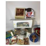 Ice bucket, plastic storage, vintage Christmas