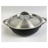 Calphalon 4 quart sauce pan with no wobble