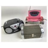 Radio, cd player, items untested, jewelry box