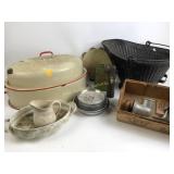 Enamel baking pan with lid, worn, Reeves water