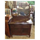 Commode, scratches, wear, 35 x 19 x 56