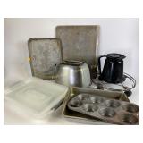 Baking tray and muffin pan, toaster, carafe,