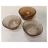 Small pyrex bowls (3)