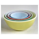 Pyrex nesting bowls