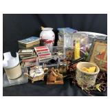 Flamingo vase, playing cards, fake fruit,