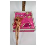 Barbie Vintage 1982 doll case some wear and t
