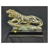 Tiger statue, very heavy