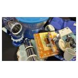 Pyrex bowl w/lid, salad shooter, Rubbermaid bowl