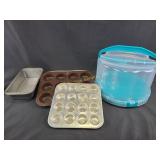 Plastic divider plates, pitchers, cake carrier,