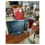 Mid century style lamp, scratched, sharp 15"