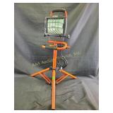 Craftsman shop light turns on