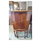 Wooden cabinet with inlay design, 26.5"x16"x51.5"