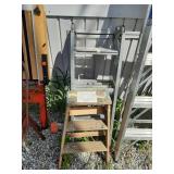 Ladder, step ladder 24" tall