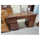 Desk, scratches 48 x 31