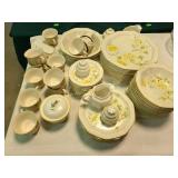 Mikasa avante dishes- 12 dinner plates, 11 solid