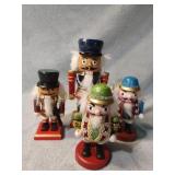 Nutcrackers  quantity four