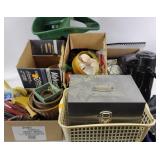 Seashells, Scotts handy green spreader,