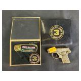 Dick cap gun, tribute to legend 3 pocket knife &