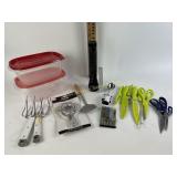 Kitchen supplies and more including Rubbermaid