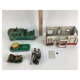 Tin toys. Various pieces. Tractor missing wheels