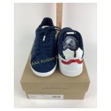 Ellen DeGeneres shoes. Style costella color