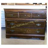 Small brown dresser with 3 drawers damage on back