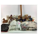 Boyd Bear Chauncey bear, Peava rabbit, bunker