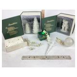 Snowbabies decorations x4,  boxed. Glass bulb
