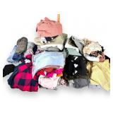 Assorted womenï¿½s clothing, Sizes Sm thru 2XL.