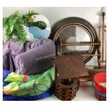 Large Roman numerals analog clock, purple