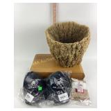 Large sea sponge in good condition. Buick