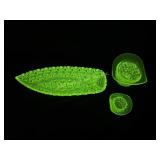 (3) Uranium Vaseline Glass Daisy & Button Pieces