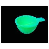 Jadeite glass measuring 1/2 cup