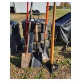 New Bulldog shovel, handle cracked, New Libman