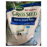 Scottï¿½s turf builder, grass seed, sun and shade