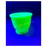 Large jadeite glass egg cup Jeanette