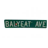 Balyeat ave metal street sign.
