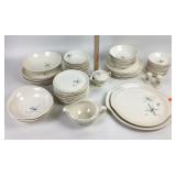 Salem North Star Atomic patterned plate set of
