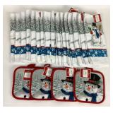 Holiday Kitchen towels with pot folders. New old