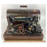 Singer electric portable sewing machine with foot