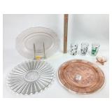 Depression  glass tray and cake stand. Animal