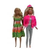 Barbie with 1966 body head. 2015 Mattel doll hand