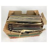 Vinyl records including Hank Williams, Louis