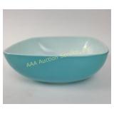 Pyrex square bowl 2.5 quarts