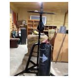 Goldï¿½s Gym Stand with Goldï¿½s Gym Speed Bag and