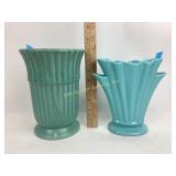 Turquoise USA vase, USA 403 fan vase, chipped on