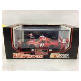 Racing Champions 1:24 Die-Cast NASCAR Pit Stop Set