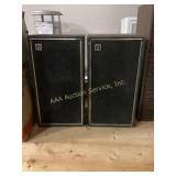 Magnavox  s- 8762 Speakers Pair