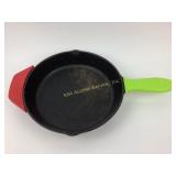 Cast Iron Skillet with Silicone Handle Covers